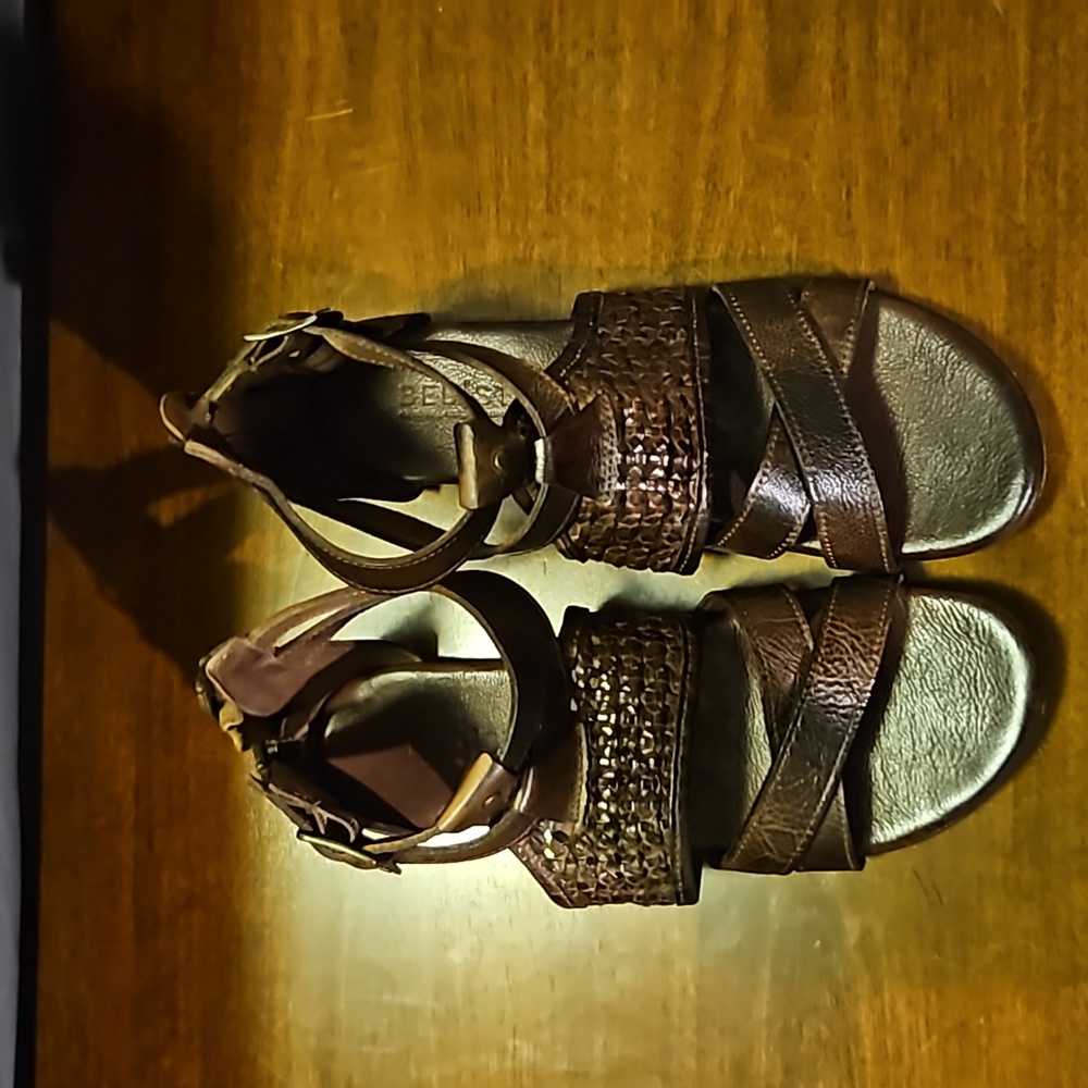 Bedstu sandals